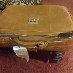 Suit case